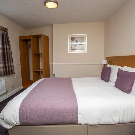 The George Селби