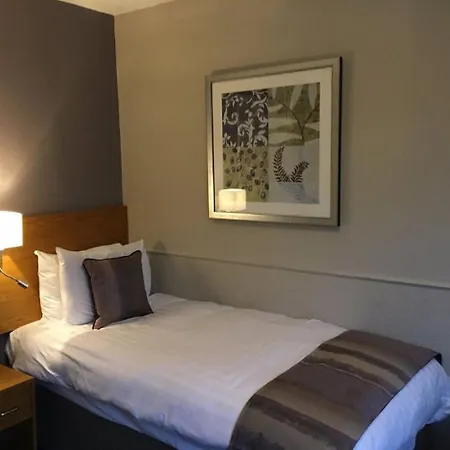 Hotell The George 3*