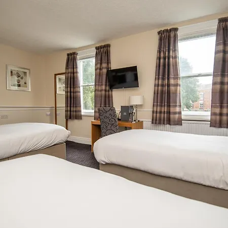 Hotell The George 3*