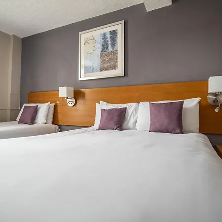The George 3*