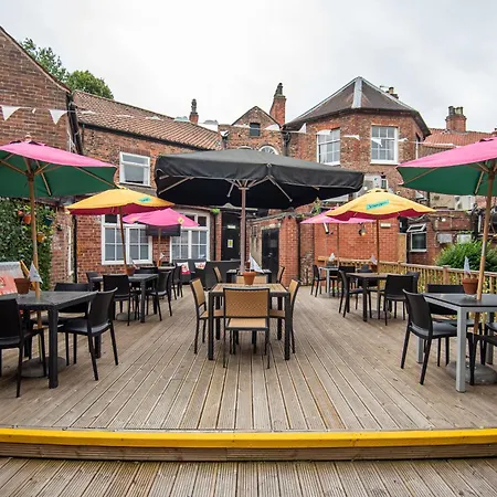 The George 3*