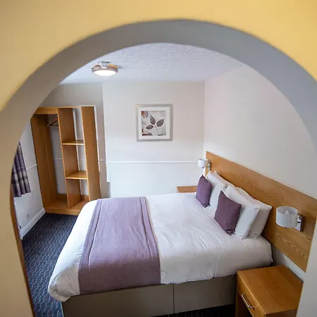 The George 3* Selby