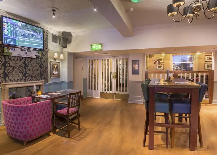 The George Hotel 3*