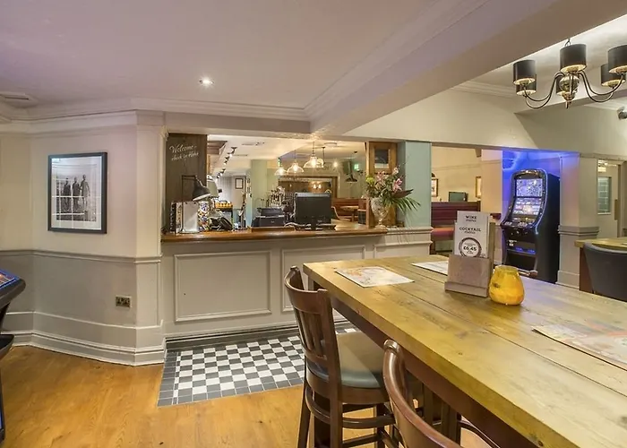 Hotel The George Selby