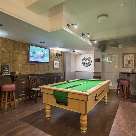 The George Hotel